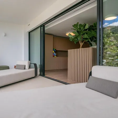 Luxury Newly Built 3 Bdrm Apt W Tennis, Gym & Apartment Marbella