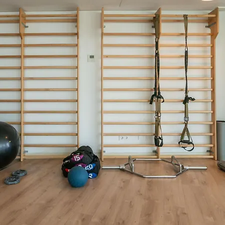 Apartment Luxury Newly Built 3 Bdrm Apt W Tennis, Gym &
