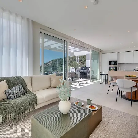 Apartment Luxury Newly Built 3 Bdrm Apt W Tennis, Gym & *