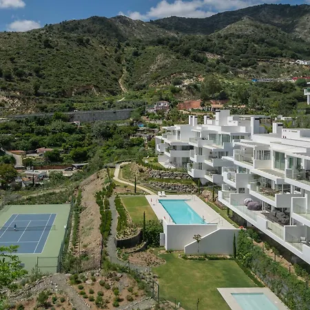 Apartment Luxury Newly Built 3 Bdrm Apt W Tennis, Gym &