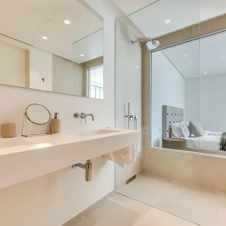 Luxury Newly Built 3 Bdrm Apt W Tennis, Gym & Marbella