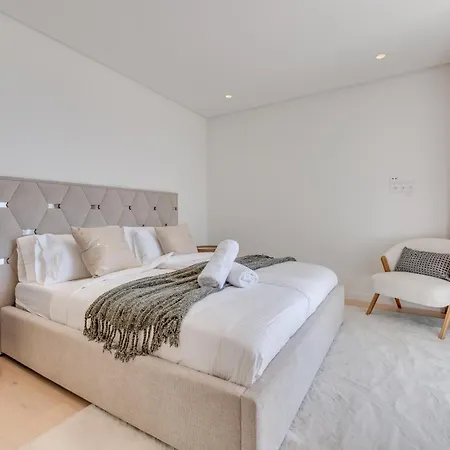 Luxury Newly Built 3 Bdrm Apt W Tennis, Gym &